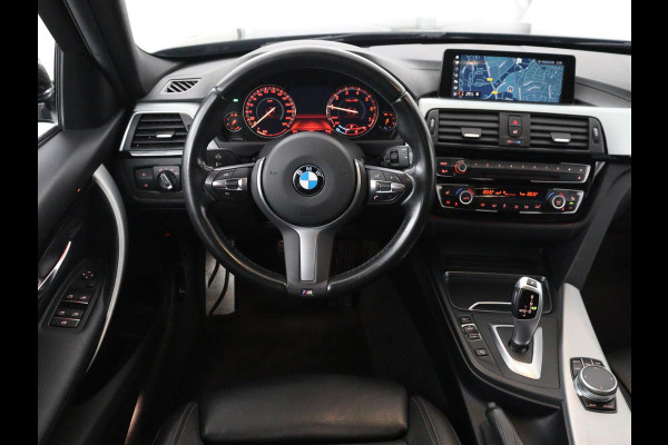 BMW 3 Serie Touring 318i M Sport Corporate Lease | Leder | Stoelverwarming | Bluetooth | Navigatie | Cruise control | Park assist | Climate control |