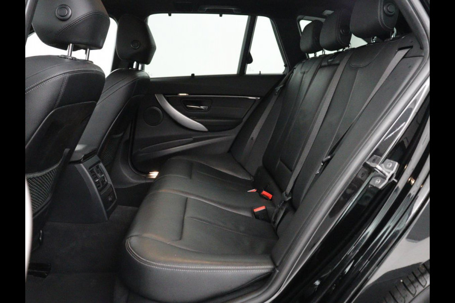 BMW 3 Serie Touring 318i M Sport Corporate Lease | Leder | Stoelverwarming | Bluetooth | Navigatie | Cruise control | Park assist | Climate control |