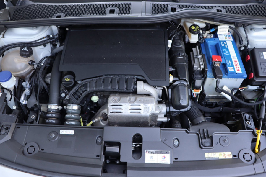 Peugeot 208 1.2 PT Allure parelmoer met. org.NL h.leer navi carplay