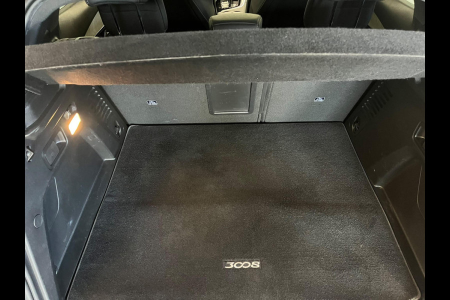 Peugeot 3008 1.6 HYbrid 225 GT Pack Business Night Vision Panoramadak Focal ACC Keyless Camera LED Dodehoek CarPlay