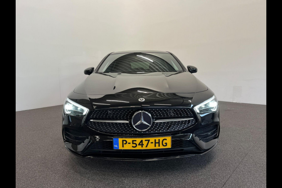 Mercedes-Benz CLA-Klasse Shooting Brake 180 Business Solution AMG Panoramadak Trekhaak Multibeam LED Nightpakket