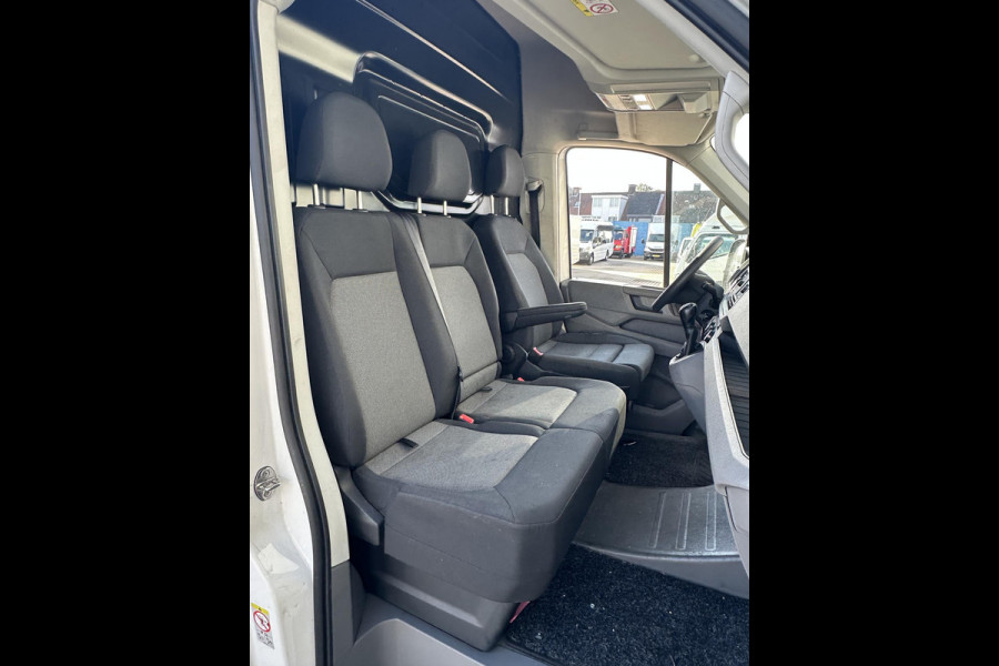 Volkswagen Crafter 35 2.0 TDI L2H2 Bus met laadklep Dhollandia