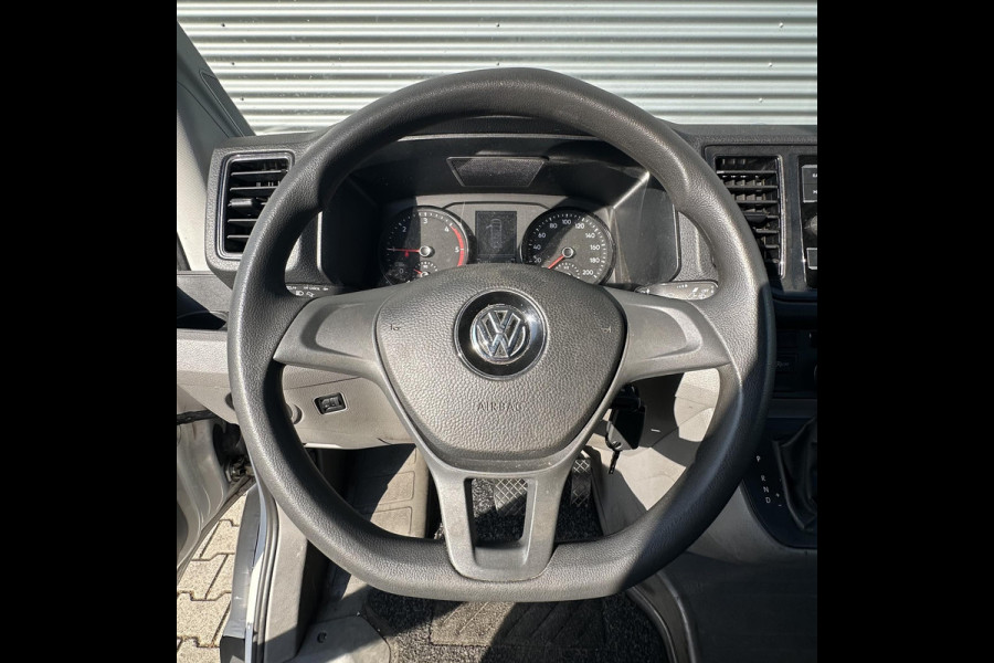 Volkswagen Crafter 35 2.0 TDI L2H2 Bus met laadklep Dhollandia