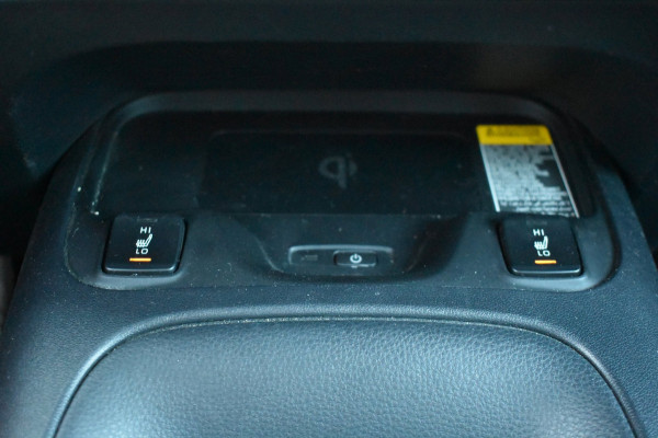 Toyota Corolla Touring Sports 1.8 Hybrid | CAMERA | STOELVERWARMING | APPLE CARPLAY | ANDROID AUTO | NAP
