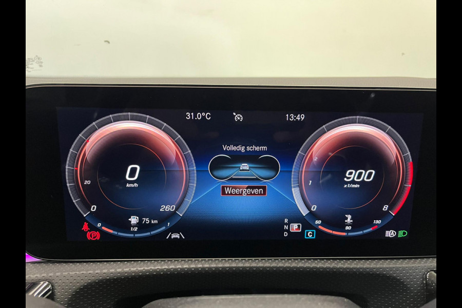 Mercedes-Benz CLA-Klasse Shooting Brake 180 Business Solution AMG Panoramadak Trekhaak Multibeam LED Nightpakket