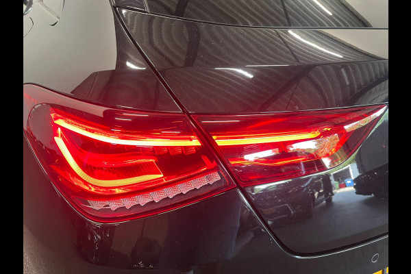 Mercedes-Benz CLA-Klasse Shooting Brake 180 Business Solution AMG Panoramadak Trekhaak Multibeam LED Nightpakket
