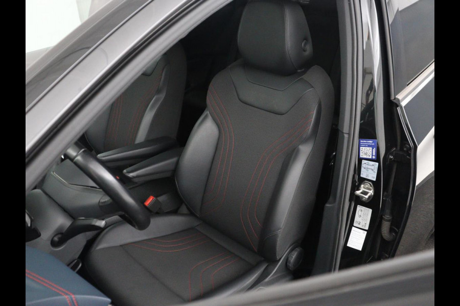 Volkswagen ID.5 GTX 77 kWh | SOH 90,1% | Half leder | Stuur/stoelverwarming | Carplay | Sfeerverlichting | Adaptive cruise | Climate control | Camera | Park assist |