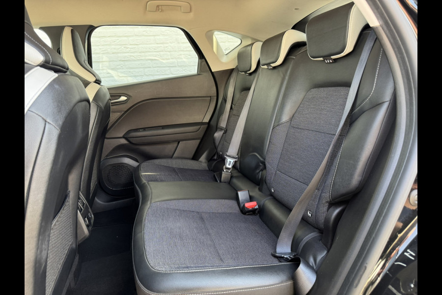 Renault Captur 1.3 TCe 140 Intens Automaat Navi Carplay Clima Camera PDC V+A