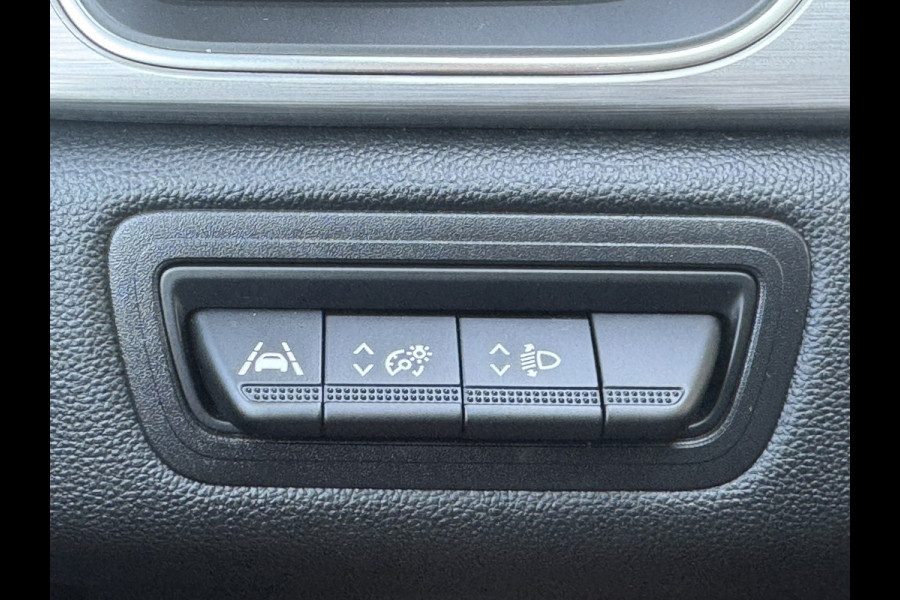 Renault Captur 1.3 TCe 140 Intens Automaat Navi Carplay Clima Camera PDC V+A