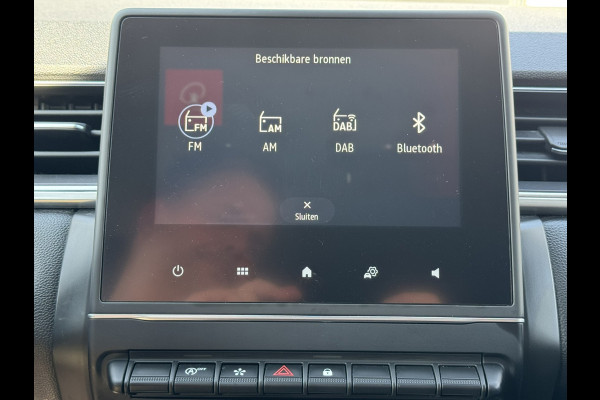 Renault Captur 1.3 TCe 140 Intens Automaat Navi Carplay Clima Camera PDC V+A