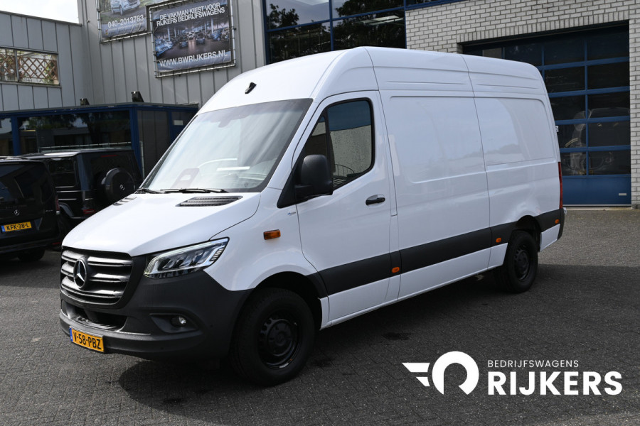 Mercedes-Benz Sprinter 317 CDI L2H2 Pro LED verlichting, Geveerde stoel, Etc.