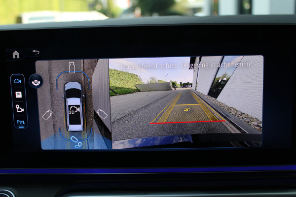 Mercedes-Benz V-Klasse 300d / AMG / Exclusive / DC / 4-matic / Luchtvering / Pano / 360 Cam / Burmester / Vol Opties / NIEUWSTAAT.