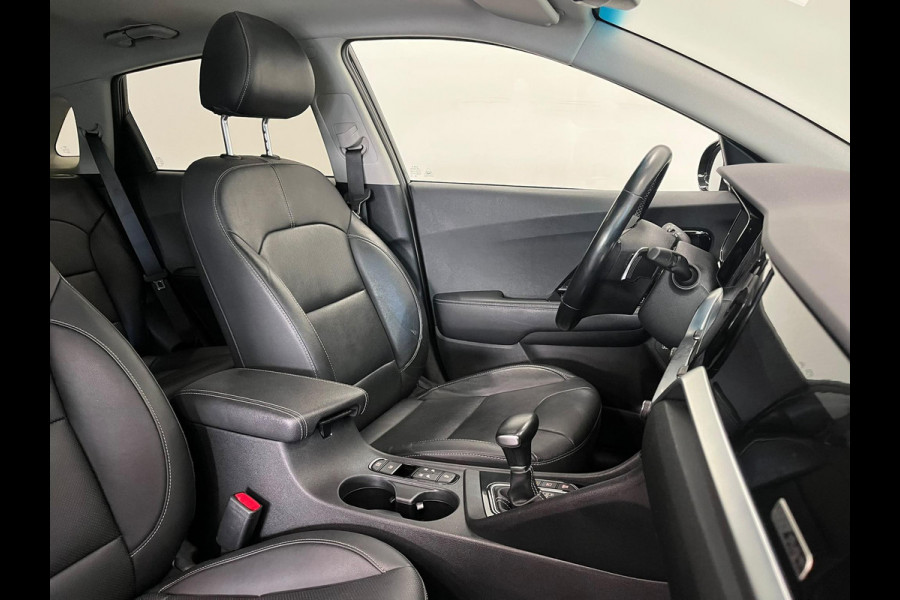 Kia Niro 1.6 GDi PHEV ExecutiveLine Navigatie Apple Carplay Android Auto Camera Parkeersensoren achter Adaptive Cruise Control Stoelverwarming en verkoeling Stuurverwarming Elektrisch verstelbare stoelen Climate Control