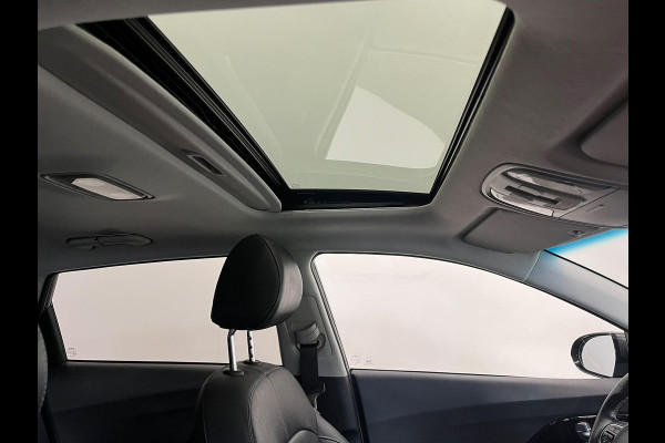 Kia Niro 1.6 GDi PHEV ExecutiveLine Navigatie Apple Carplay Android Auto Camera Parkeersensoren achter Adaptive Cruise Control Stoelverwarming en verkoeling Stuurverwarming Elektrisch verstelbare stoelen Climate Control