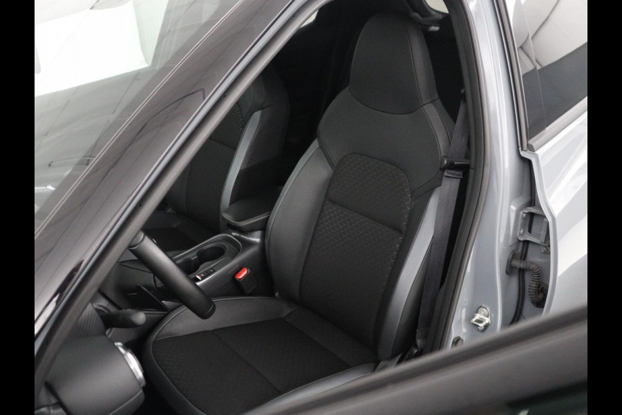 Nissan Juke 1.0 DIG-T N-Design | Half leder | Carplay | Cruise control | Park assist | Camera | Climate control | Keyless | Lichtmetaal 19" |