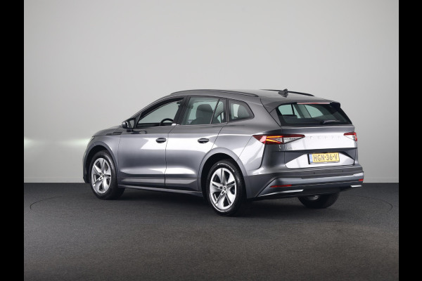 Škoda Enyaq 50 Selection 170 pk | SoH 100% | Navigatie | Parkeersensoren | Achteruitrijcamera | Lichtmetalen velgen 19" |