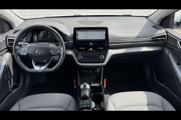 Hyundai IONIQ Comfort EV 38 kWh Camera Navi Stoelverwarming Carplay Cruise
