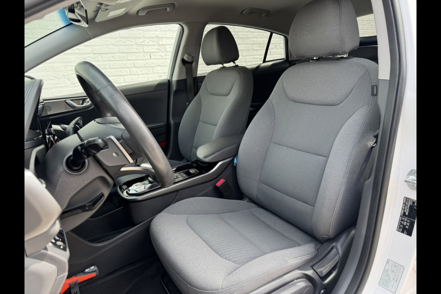 Hyundai IONIQ Comfort EV 38 kWh Camera Navi Stoelverwarming Carplay Cruise