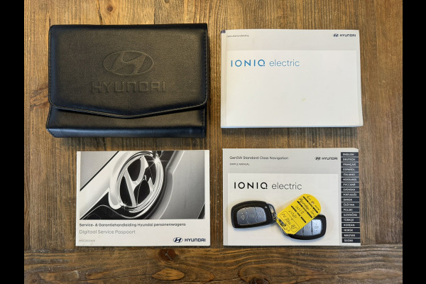 Hyundai IONIQ Comfort EV 38 kWh Camera Navi Stoelverwarming Carplay Cruise
