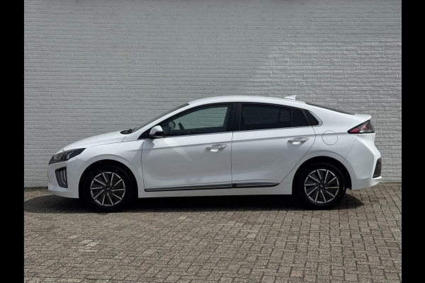 Hyundai IONIQ Comfort EV 38 kWh Camera Navi Stoelverwarming Carplay Cruise
