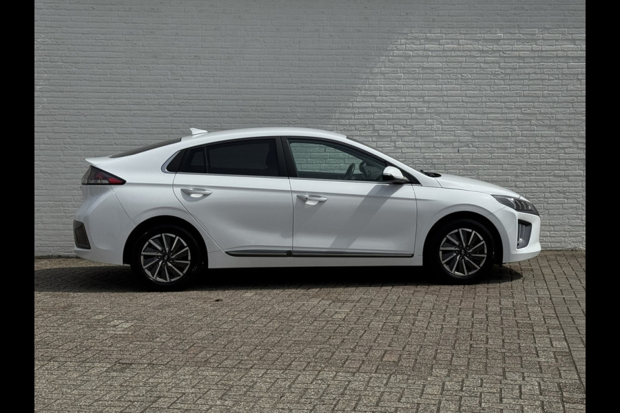 Hyundai IONIQ Comfort EV 38 kWh Camera Navi Stoelverwarming Carplay Cruise