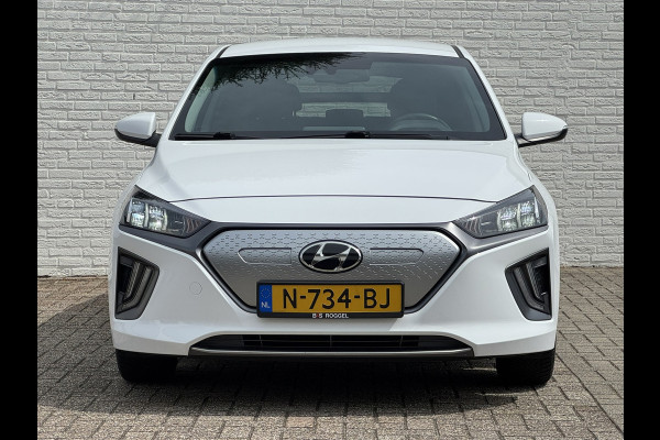 Hyundai IONIQ Comfort EV 38 kWh Camera Navi Stoelverwarming Carplay Cruise