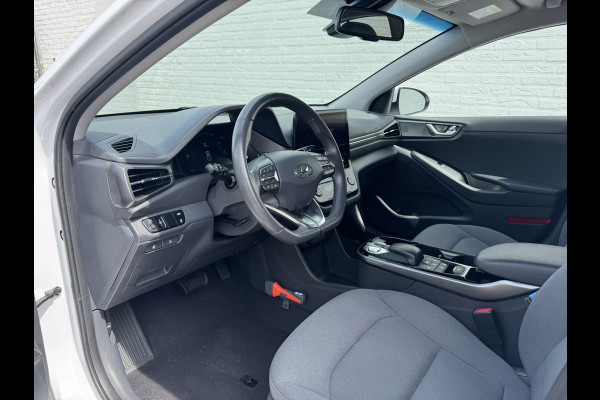 Hyundai IONIQ Comfort EV 38 kWh Camera Navi Stoelverwarming Carplay Cruise