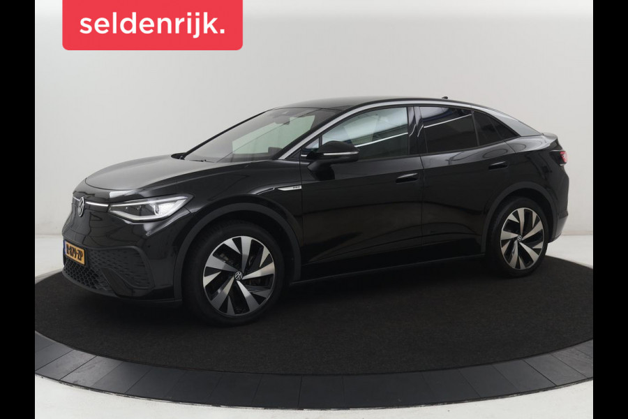 Volkswagen ID.5 Pro 77 kWh | SOH 93,5% | Memory | Leder/alcantara | Stuur/stoel verwarming | Climate control | Adaptive cruise | Sfeerverlichting | Camera | Park assist | Trekhaak |