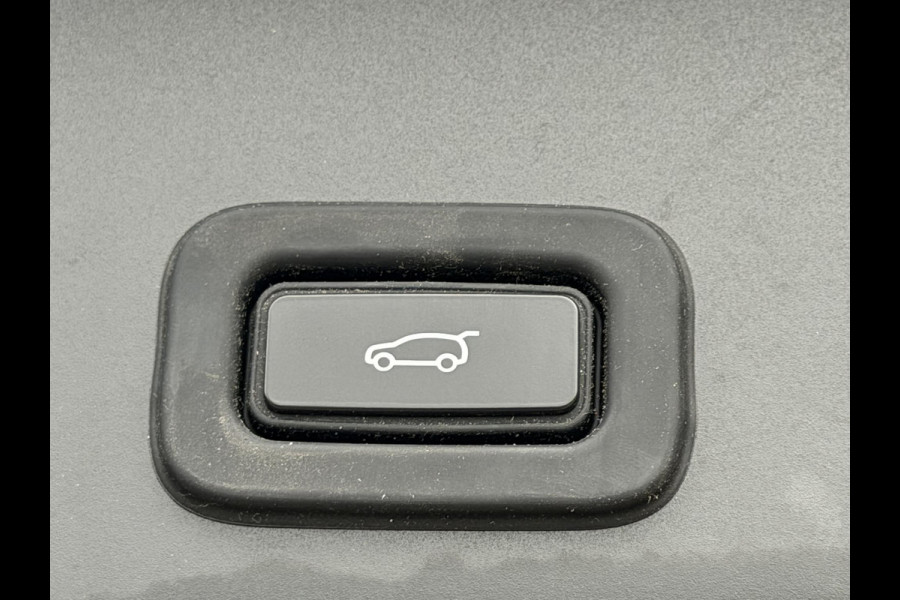 Land Rover Range Rover Evoque 1.5 P300e AWD R-Dynamic HSE Black Style|Schuif/kantel dak|Sfeer|Meridian|Matrix|Trekhaak
