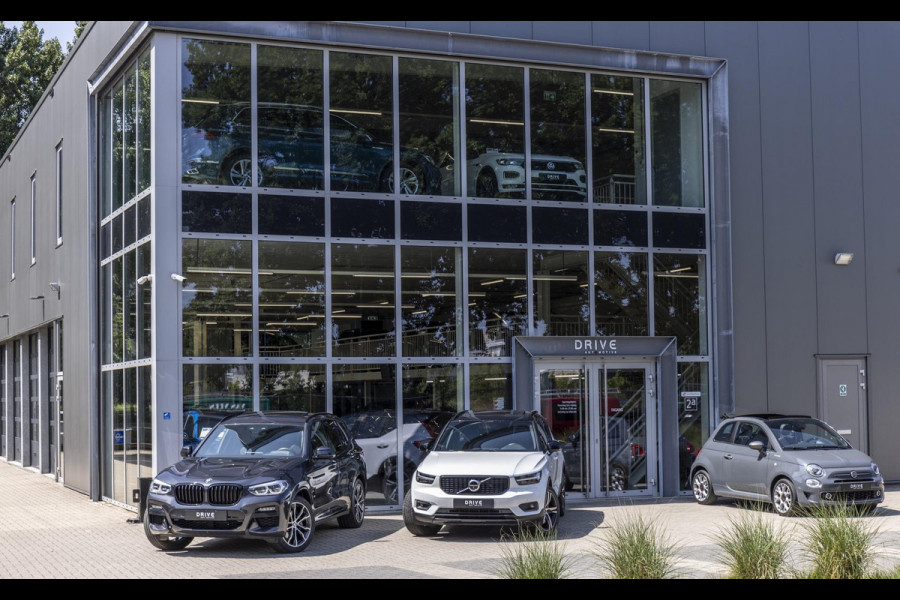 Land Rover Range Rover Evoque 1.5 P300e AWD R-Dynamic HSE Black Style|Schuif/kantel dak|Sfeer|Meridian|Matrix|Trekhaak