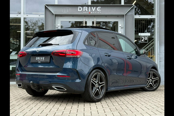 Mercedes-Benz B-Klasse 200 Bus. Solution AMG Night|Pano|Carplay|Sfeer|Cam|Trekhaak