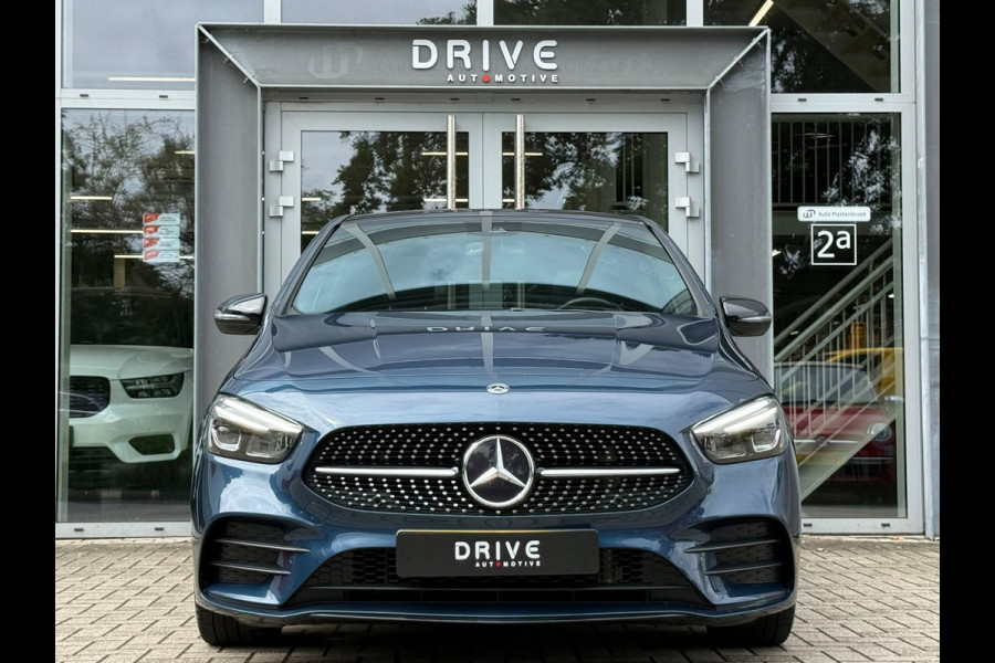 Mercedes-Benz B-Klasse 200 Bus. Solution AMG Night|Pano|Carplay|Sfeer|Cam|Trekhaak