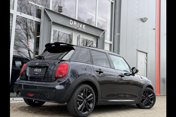MINI 5-deurs 1.5 Cooper Dalston Edition JCW|Pano|H/K|Enigmatic Black