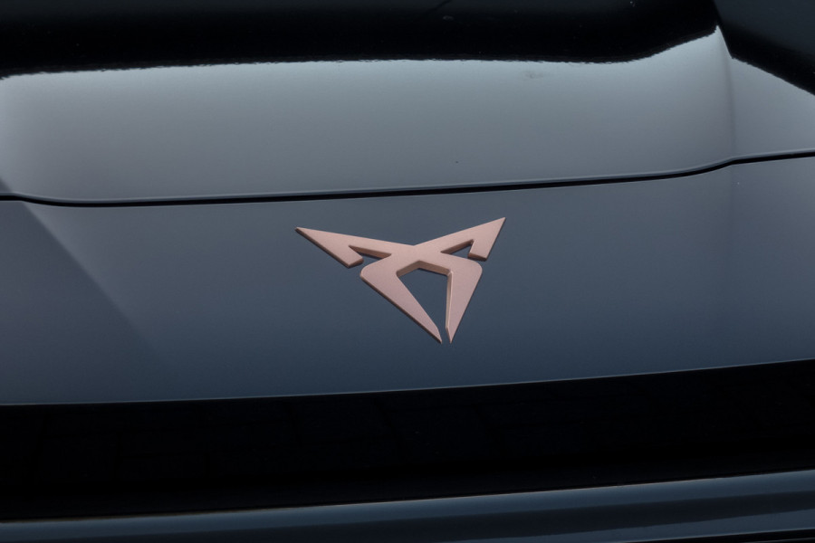 CUPRA Terramar 1.5 TSI e-Hybrid VZ Performance | Panoramadak | ACC | Matrix LED | 360° | Stoel & Stuurverwarming