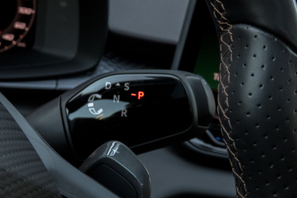 CUPRA Terramar 1.5 TSI e-Hybrid VZ Performance | Panoramadak | ACC | Matrix LED | 360° | Stoel & Stuurverwarming