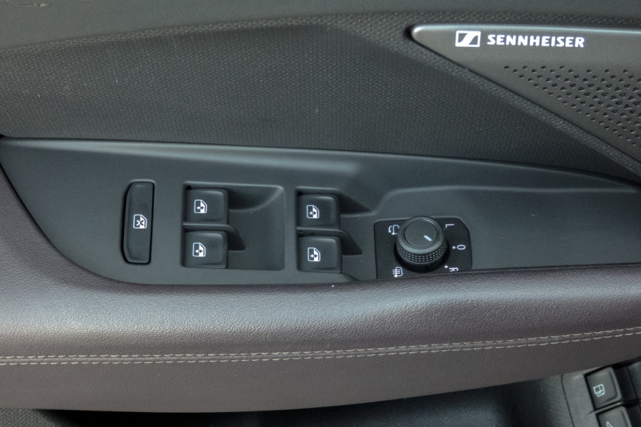 CUPRA Terramar 1.5 TSI e-Hybrid VZ Performance | Panoramadak | ACC | Matrix LED | 360° | Stoel & Stuurverwarming