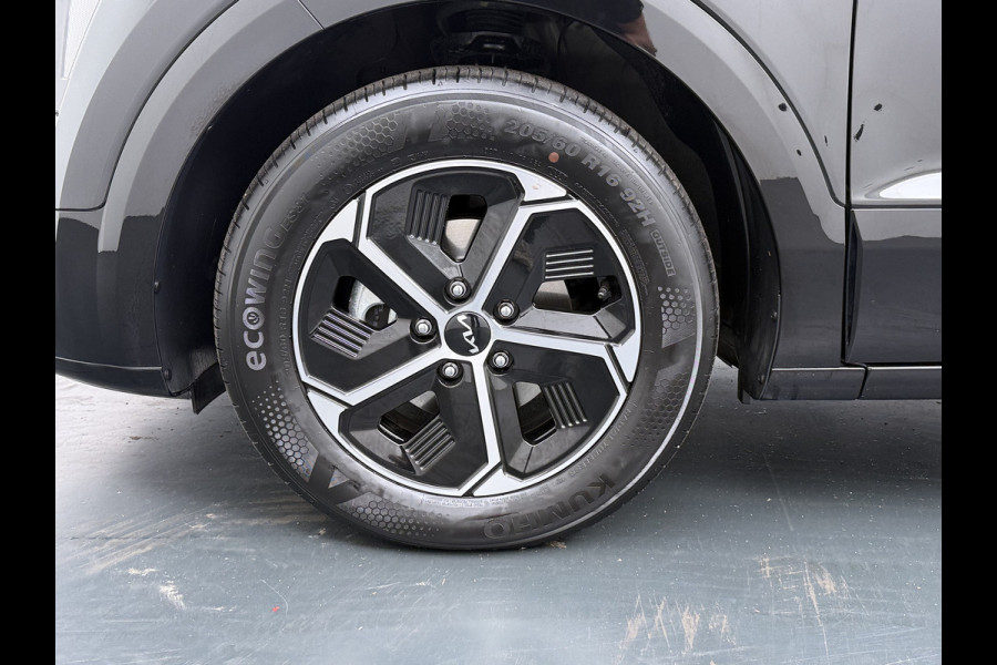 Kia Niro 1.6 GDi Hybrid DynamicPlusLine - Stoel / Stuurwielverwarming - Elektrische achterklep - Navigatie - ACC - Led verlichting - Fabrieksgarantie tot 07-2032