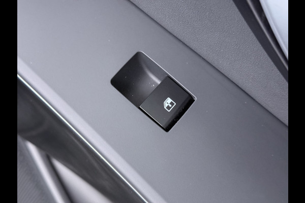 Kia Niro 1.6 GDi Hybrid DynamicPlusLine - Stoel / Stuurwielverwarming - Elektrische achterklep - Navigatie - ACC - Led verlichting - Fabrieksgarantie tot 07-2032