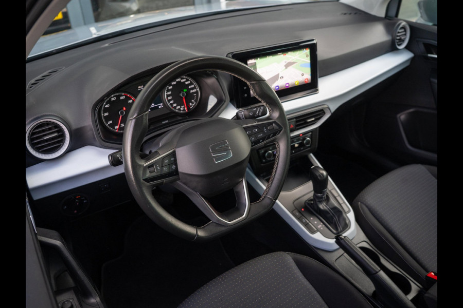 Seat Arona 1.0 TSI 110pk Style Business | Stoelverwarming | Carplay | PDC