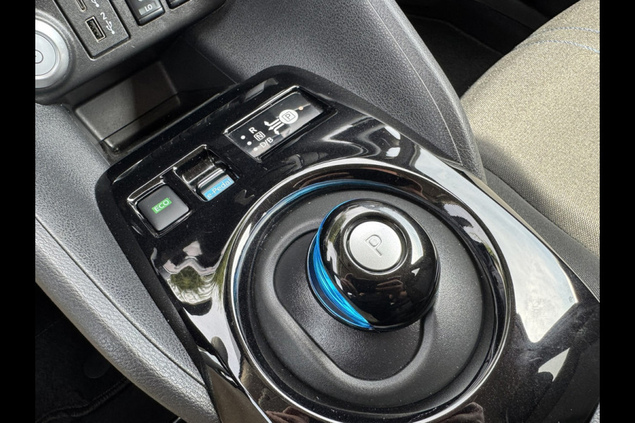 Nissan Leaf N-Connecta 39 kWh 360 Camera Clima Cruise Stuurverw. + Stoelverwarming V+A Carplay