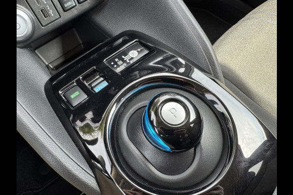 Nissan Leaf N-Connecta 39 kWh 360 Camera Clima Cruise Stuurverw. + Stoelverwarming V+A Carplay