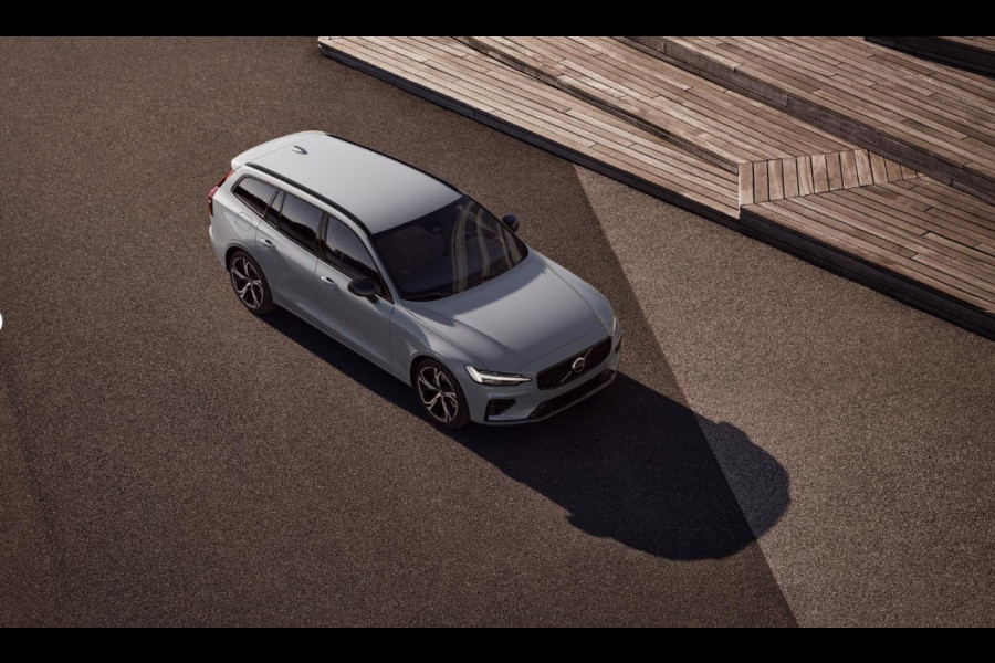 Volvo V60 T6 333PK Automaat Plug-in hybrid AWD Plus Dark Adaptive Cruise Control/ Apple Carplay/ Android Auto/ Achteruitrijcamera/ Parkeersensoren voor en achter/ Stoelverwarming/ Stuurverwarming/ Elektrisch bedienbare stoelen met geheugen