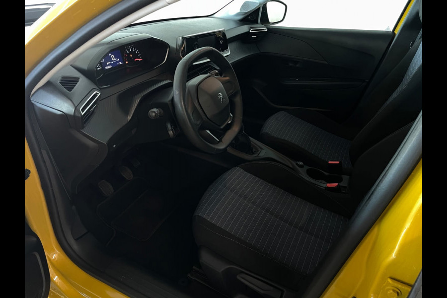 Peugeot 208 1.2 PureTech Like AIRCO NAVI CRUISE BLUEOOTH APPLE CARPLAY METALLIC LAK ZEER NETTE AUTO