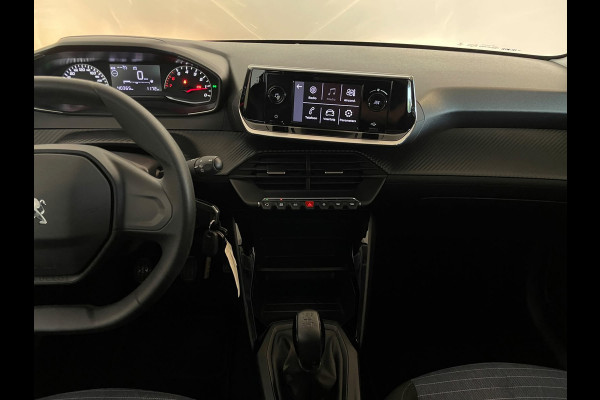 Peugeot 208 1.2 PureTech Like AIRCO NAVI CRUISE BLUEOOTH APPLE CARPLAY METALLIC LAK ZEER NETTE AUTO