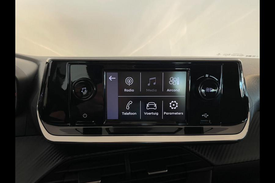 Peugeot 208 1.2 PureTech Like AIRCO NAVI CRUISE BLUEOOTH APPLE CARPLAY METALLIC LAK ZEER NETTE AUTO