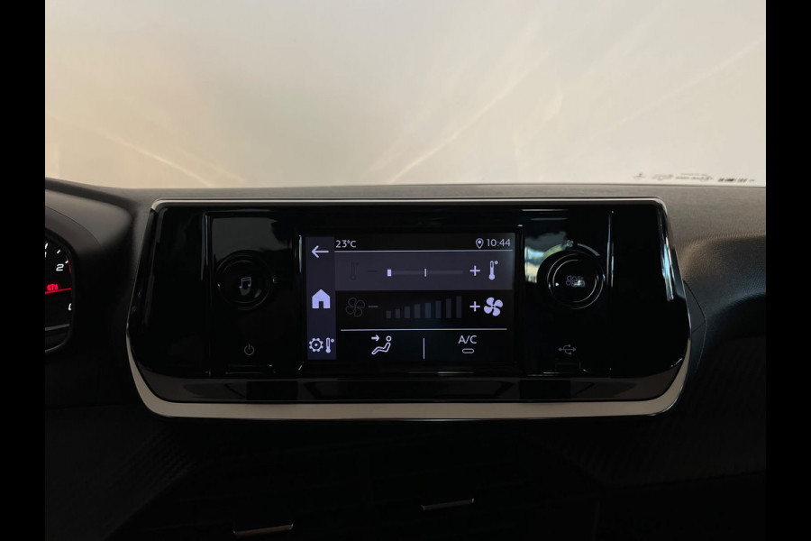 Peugeot 208 1.2 PureTech Like AIRCO NAVI CRUISE BLUEOOTH APPLE CARPLAY METALLIC LAK ZEER NETTE AUTO