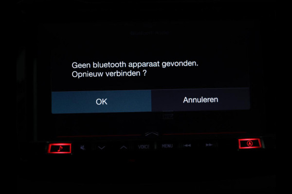 Alfa Romeo Giulietta 1.4 Turbo Sport | Gele accenten | Carplay | Park assist | Climate control | Cruise control | Carbon interieur | Full LED
