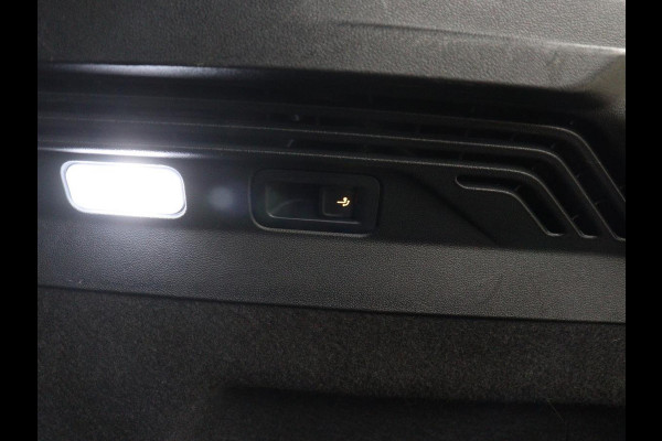 Volkswagen ID.5 GTX 77 kWh | SOH 90,1% | Half leder | Stuur/stoelverwarming | Carplay | Sfeerverlichting | Adaptive cruise | Climate control | Camera | Park assist |