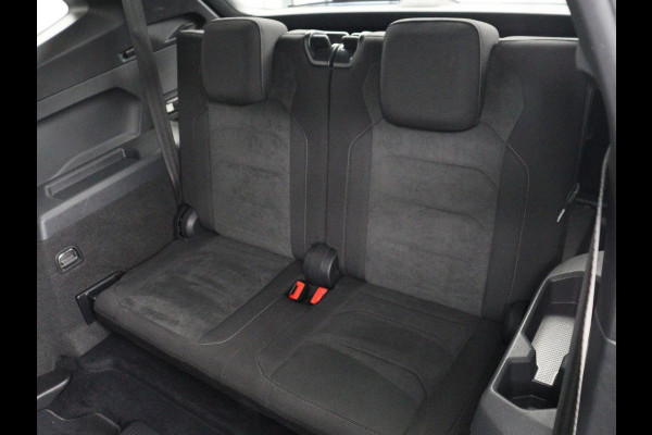 Volkswagen Tiguan Allspace 1.5 TSI Comfortline Business R-Line 7p. | Adaptive cruise | Virtual Dashboard | Carplay | Sfeerverlichting | Full LED | Climate control | Camera | Park assist | Navigatie |