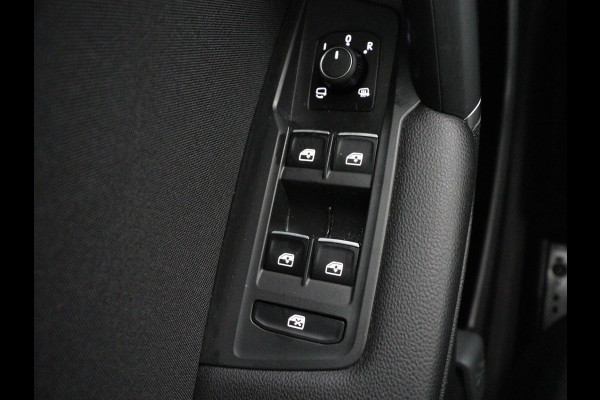 Volkswagen Tiguan Allspace 1.5 TSI Comfortline Business R-Line 7p. | Adaptive cruise | Virtual Dashboard | Carplay | Sfeerverlichting | Full LED | Climate control | Camera | Park assist | Navigatie |